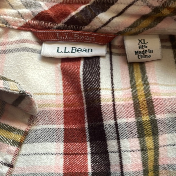 L.L.Bean flannel - Picture 3 of 3